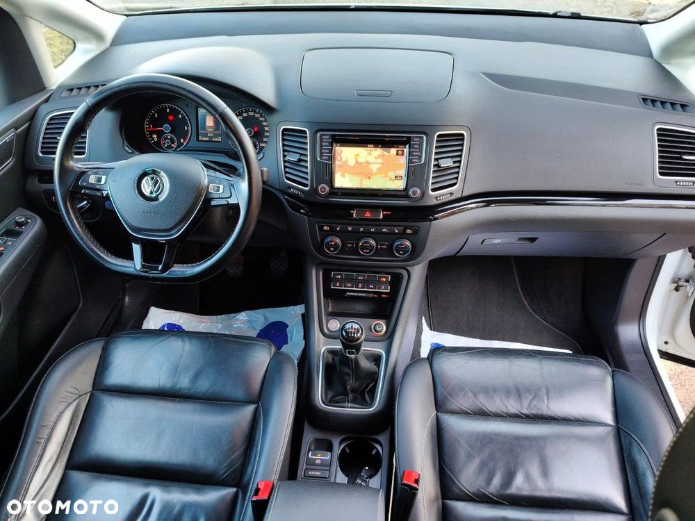 Volkswagen Sharan 2.0 TDI (BlueMotion Technology) Highline - 18