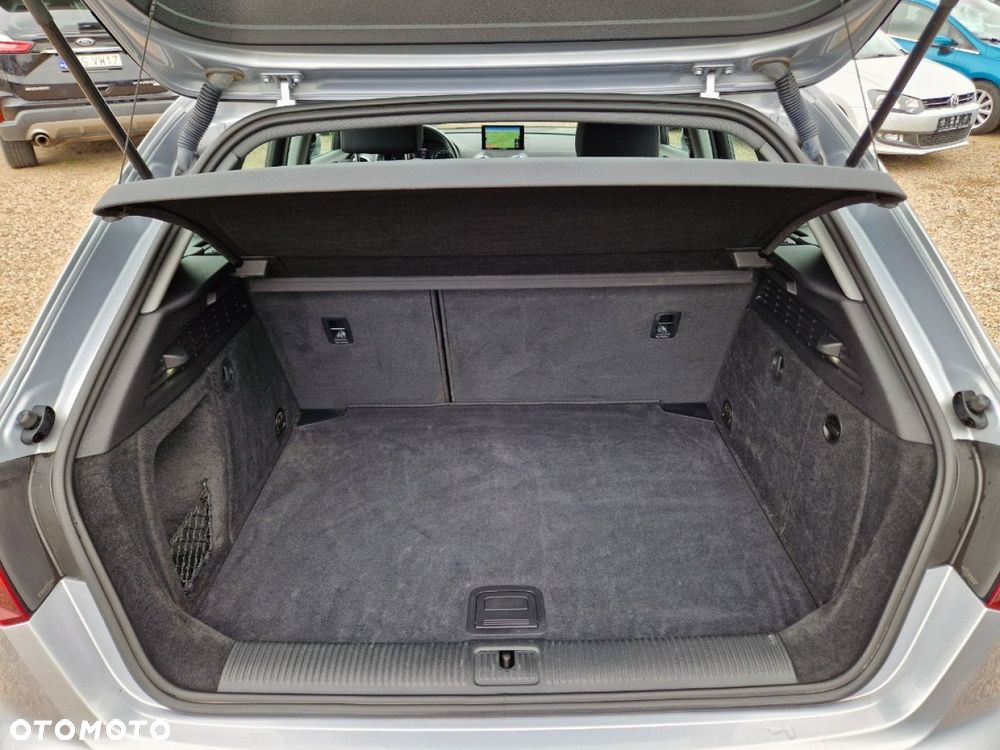 Audi A3 Sportback 2.0 TDI S tronic - 18