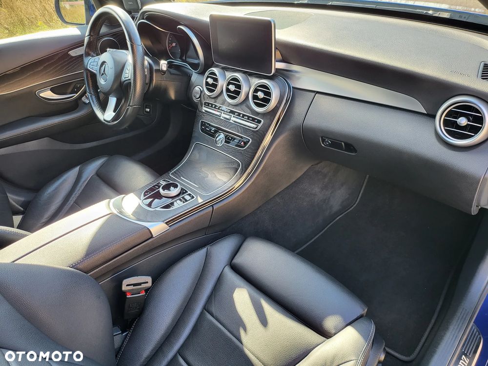 Mercedes-Benz Klasa C 300 de 9G-TRONIC - 19