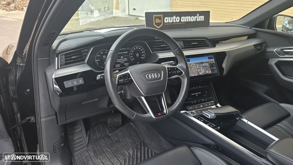 Audi e-tron 55 quattro S line - 11