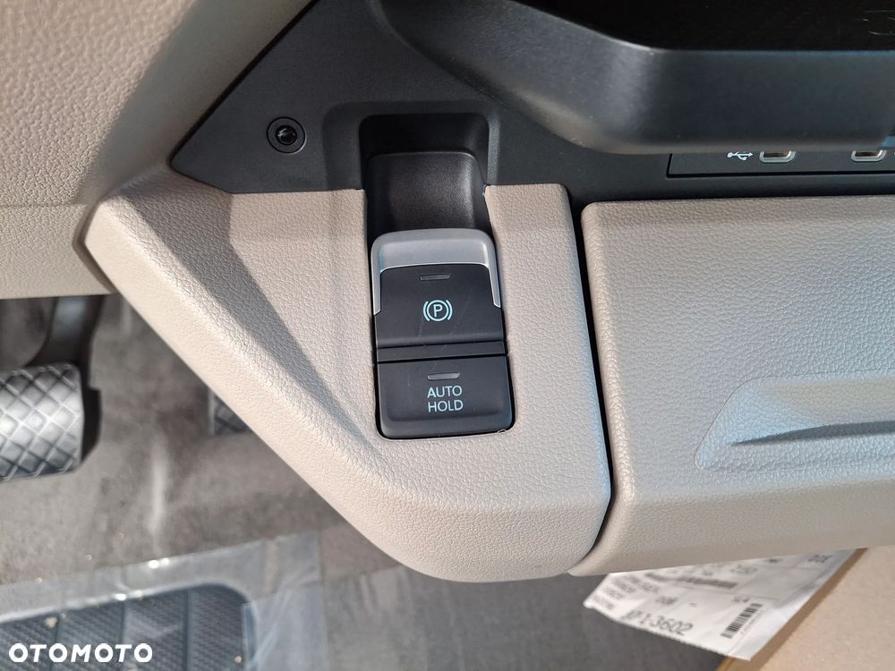 Volkswagen Multivan 2.0 TDI L2 Family DSG - 30