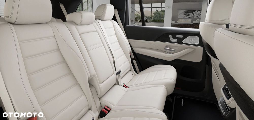 Mercedes-Benz GLS - 7