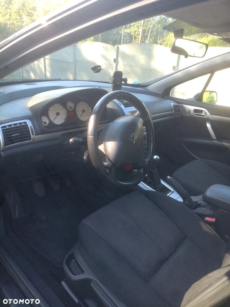 Peugeot 407 - 3
