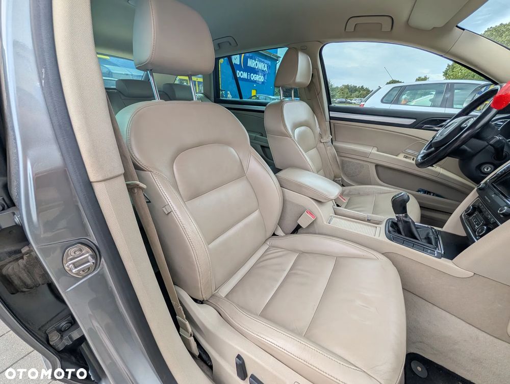 Skoda Superb 2.0 TDI Elegance - 10