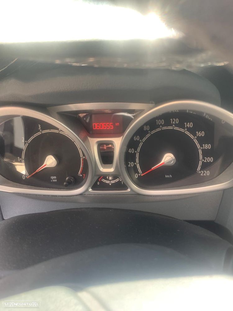 Ford Fiesta 1.25 Trend - 5