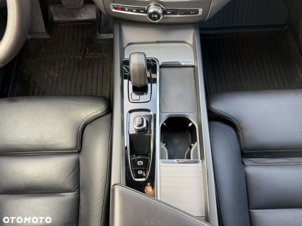 Volvo XC 60 - 19