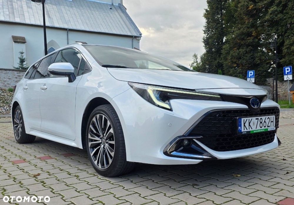 Toyota Corolla - 10