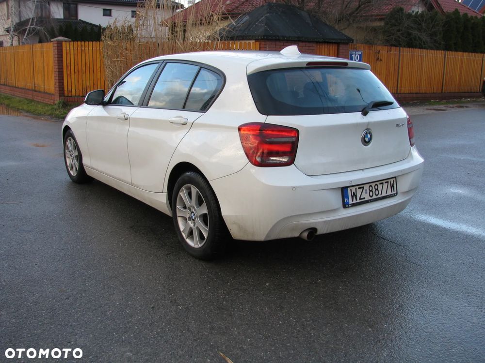 BMW Seria 1 116d - 5