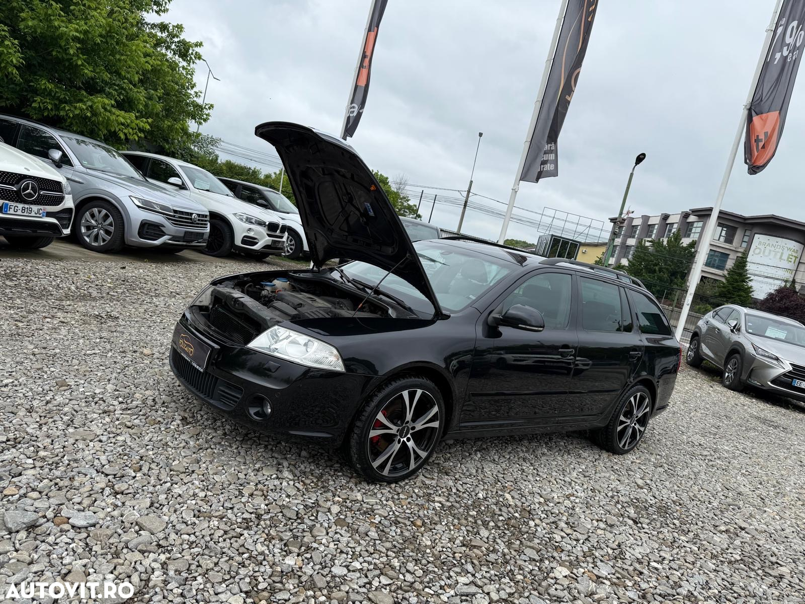 Skoda Octavia 2.0 FSI Turbo RS - 39