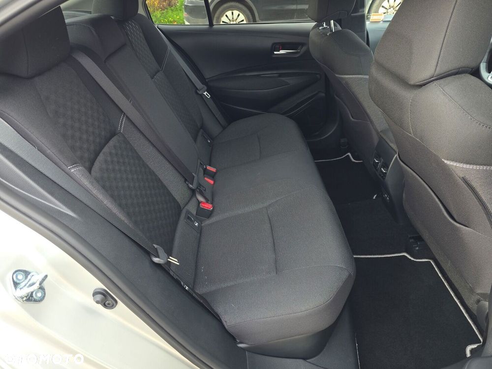 Toyota Corolla 1.8 Hybrid Style - 16