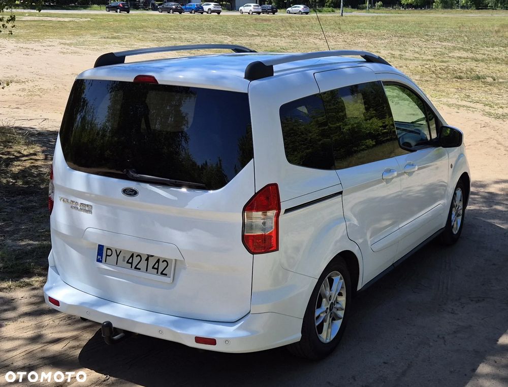 Ford Tourneo Courier 1.5 TDCi Sport - 9