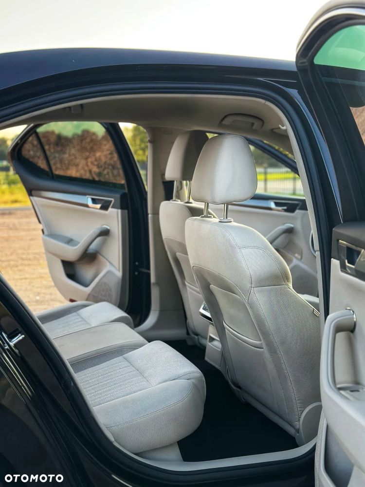 Skoda Superb 2.0 TDI SCR Style DSG - 13