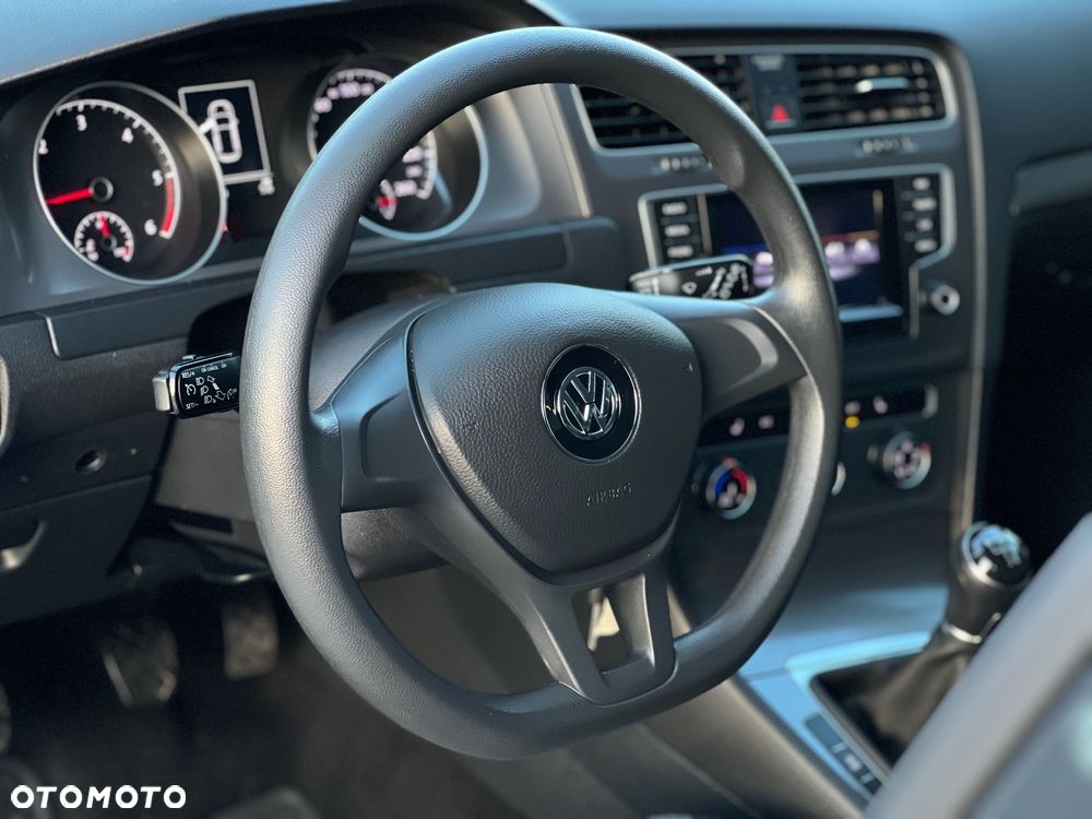 Volkswagen Golf 1.6 TDI BMT Start - 19