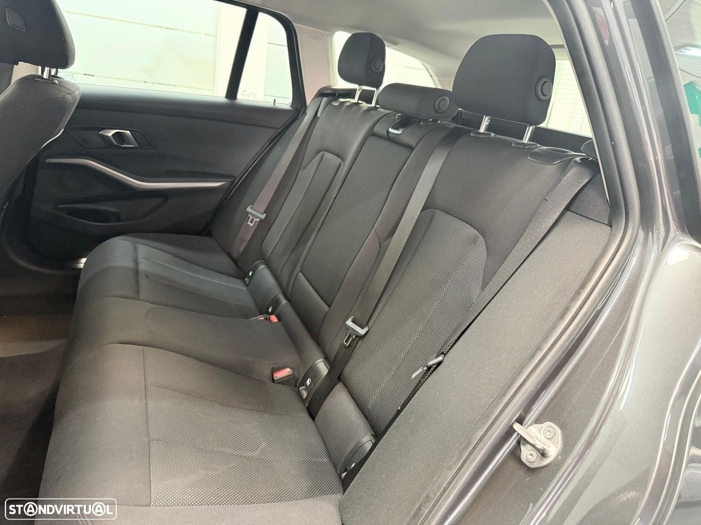 BMW 320 d Touring xDrive Line Sport Auto - 13