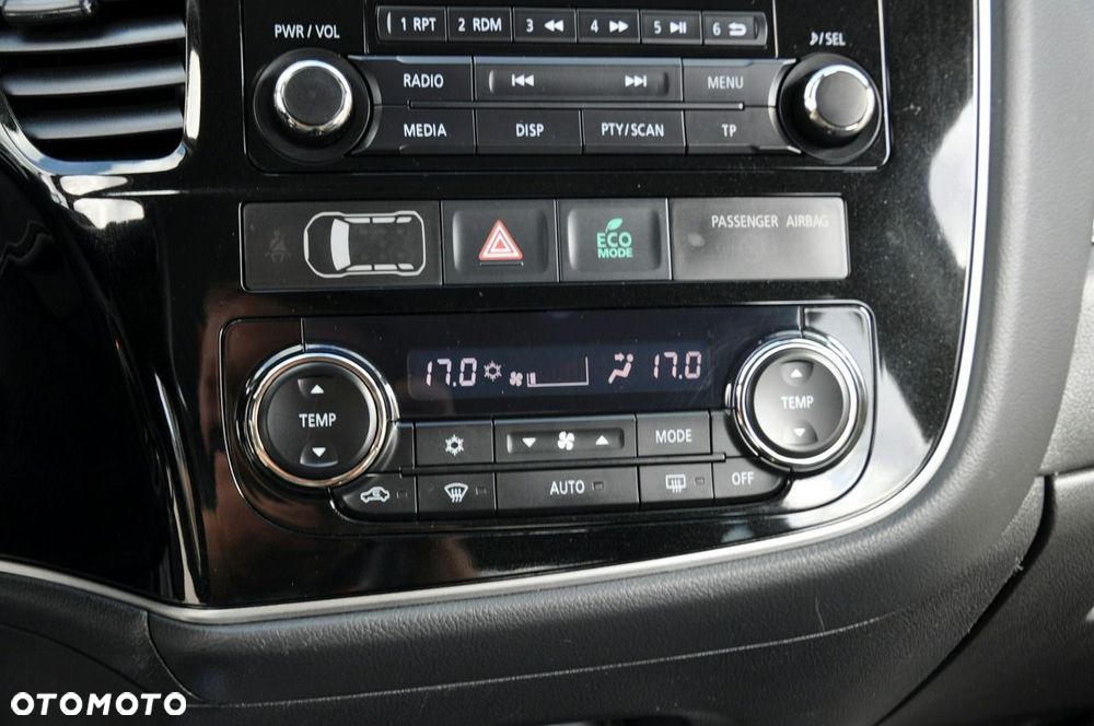 Mitsubishi Outlander - 31