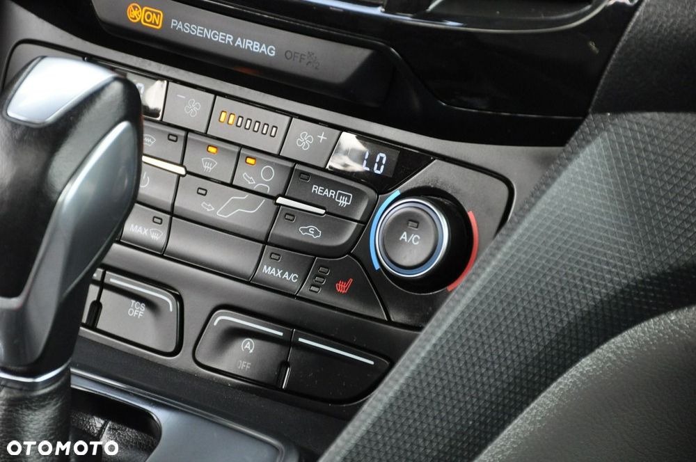 Ford Tourneo Connect 1.5 TDCi Start-Stop Titanium - 30