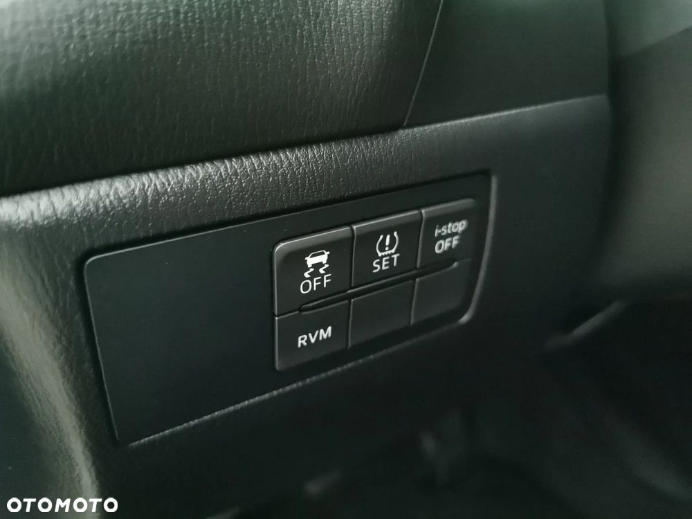 Mazda 3 SKYACTIV-G 120 NAKAMA - 19