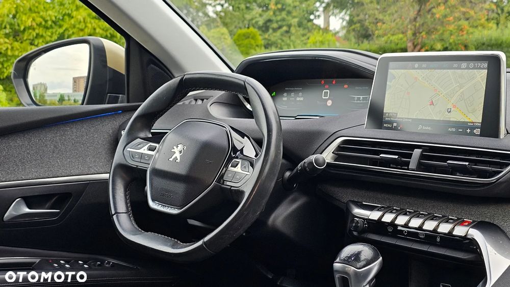 Peugeot 3008 1.2 PureTech Allure - 20