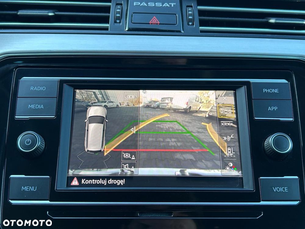 Volkswagen Passat Variant 2.0 TDI EVO Elegance DSG - 29