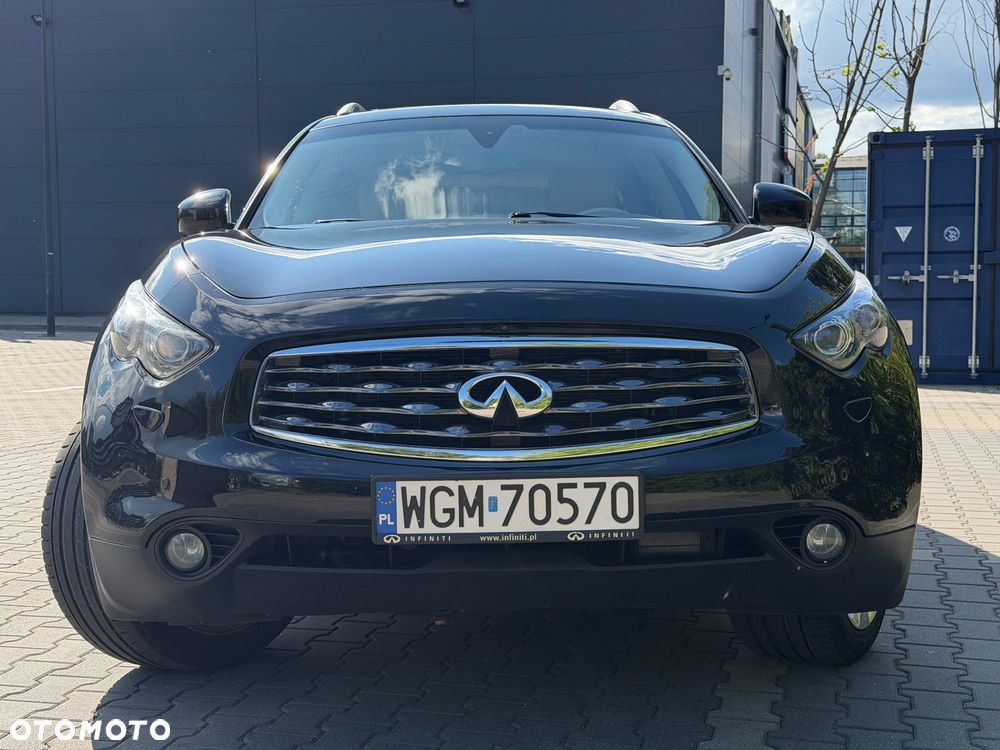 Infiniti FX - 7