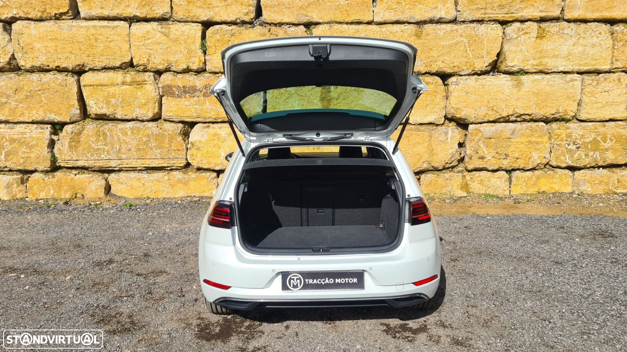 VW e-Golf AC/DC - 52