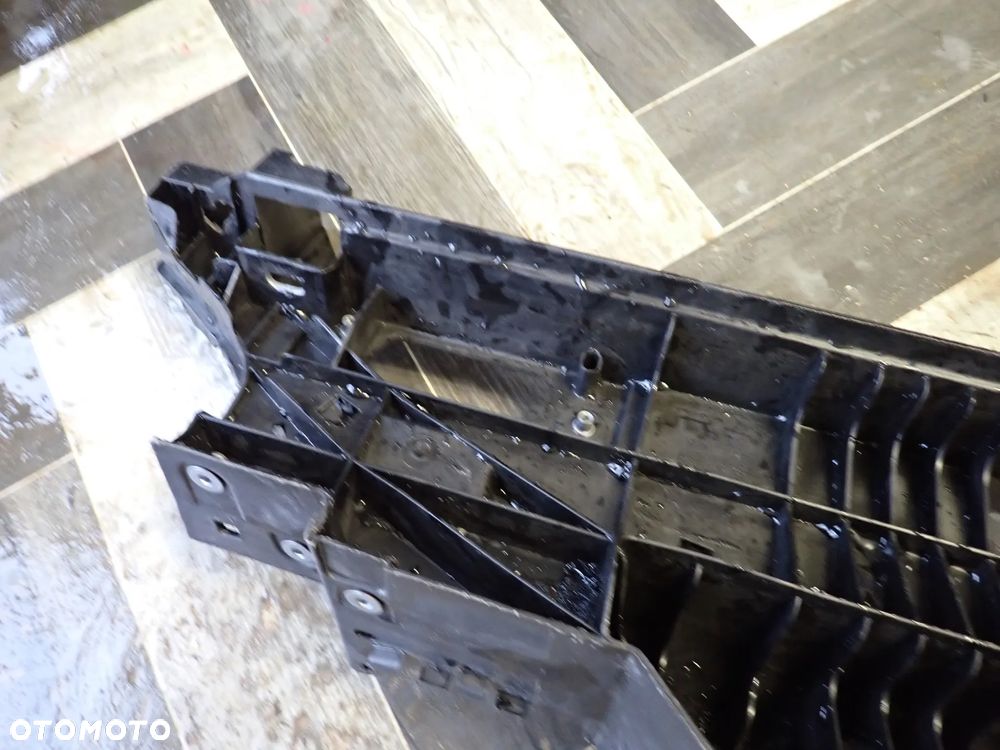 PEUGEOT RIFTER PAS PRZEDNI 9830512680 - 2