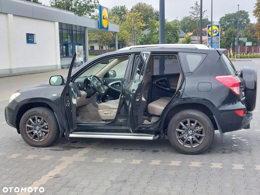 Toyota RAV4 2.0 VVT-i Prestige - 8