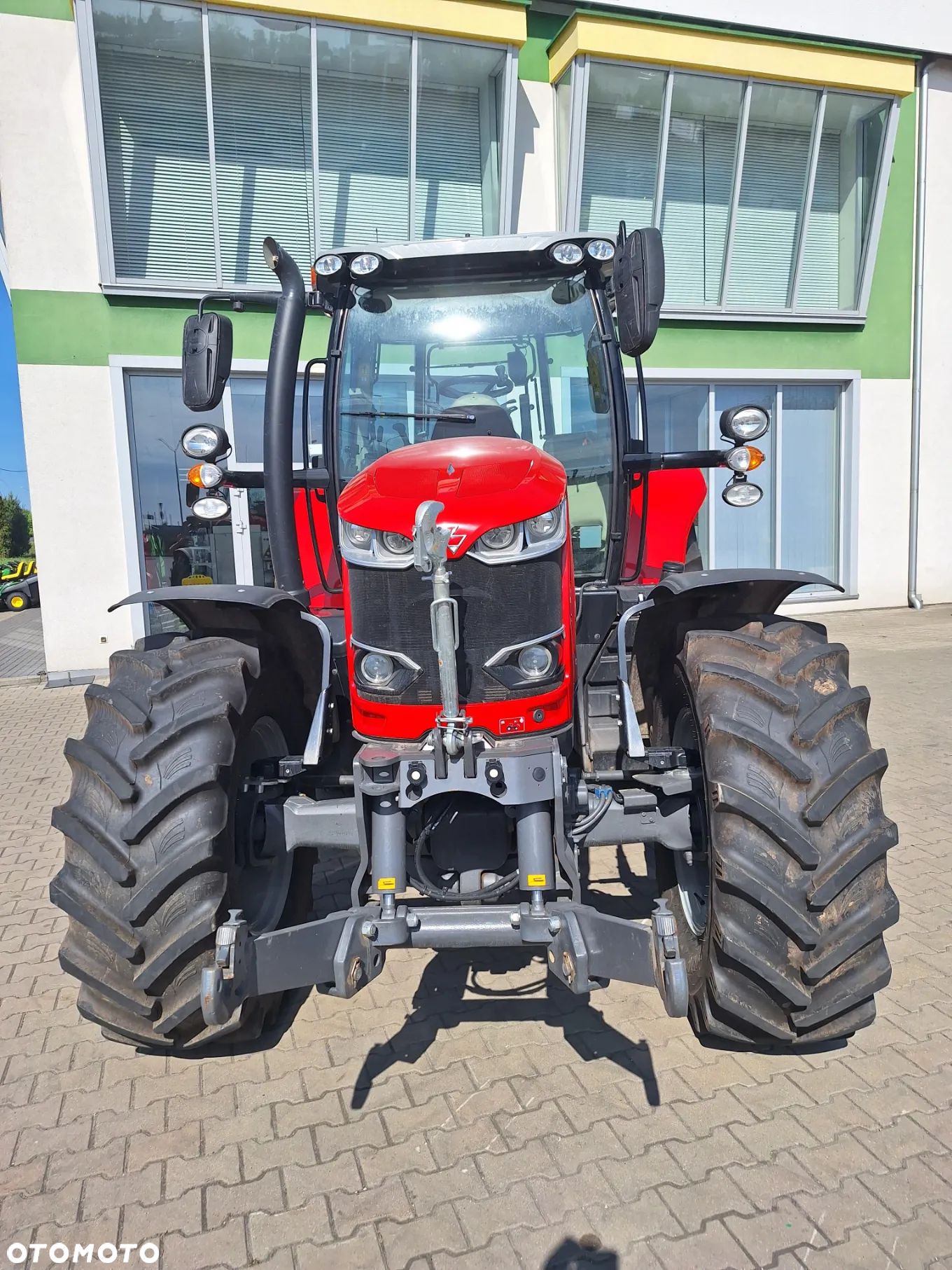Massey Ferguson 6713S - 1