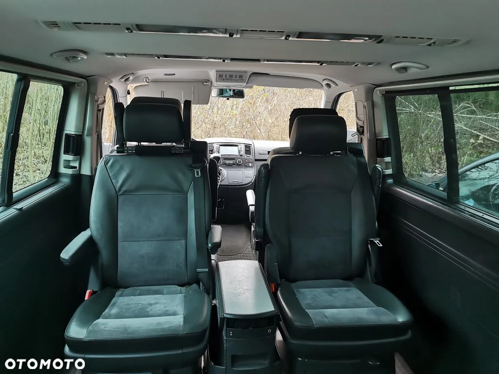 Volkswagen Multivan - 30