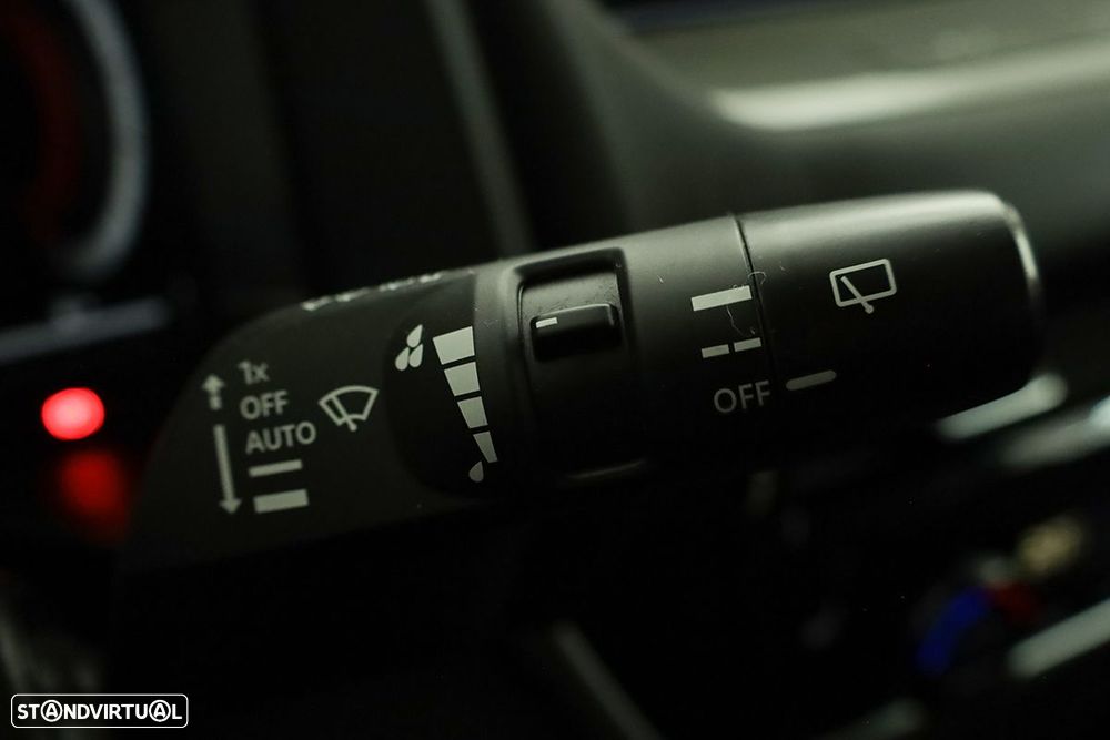 Nissan Qashqai 1.3 DIG-T N-Connecta LED Xtronic - 18