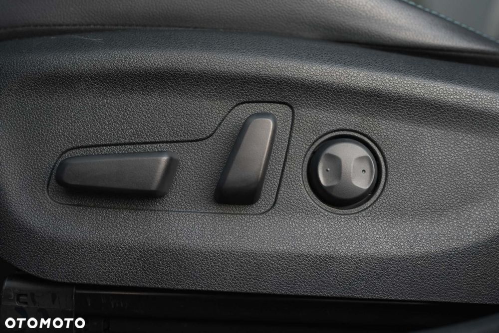 Kia Niro 64kWh L - 28