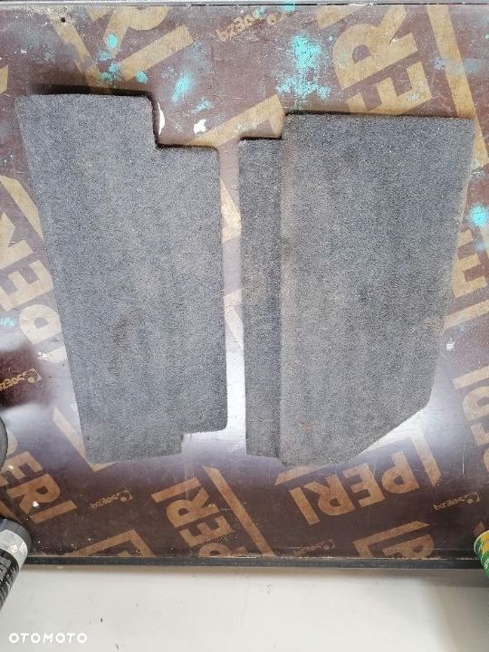 Osłona Zaślepka Lewa Bagażnika Audi A8 D2 4D0868845 - 1