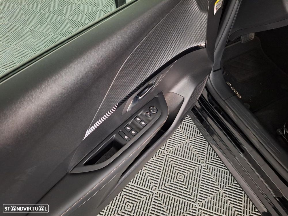 Peugeot e-208 50 kWh Allure Pack - 27