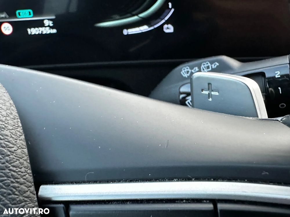 Kia Sportage 1.6T-GDI Hybrid 2WD Aut. Vision - 13