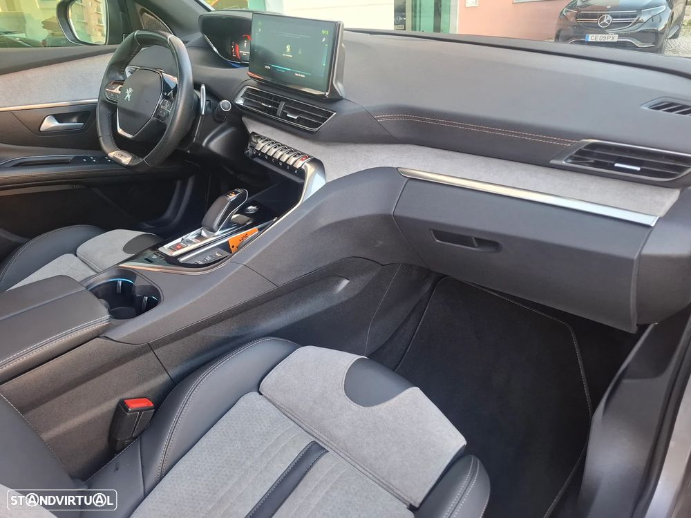 Peugeot 3008 1.6 Hybrid4 GT Pack e-EAT8 - 39