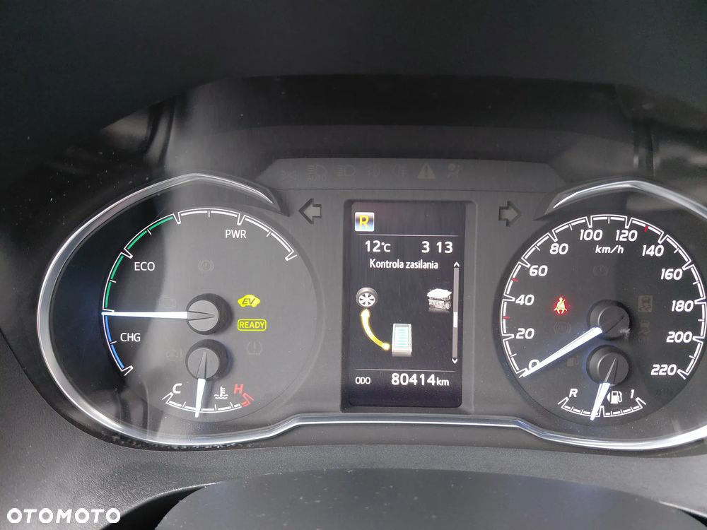 Toyota Yaris Hybrid 100 Selection Platinum - 29