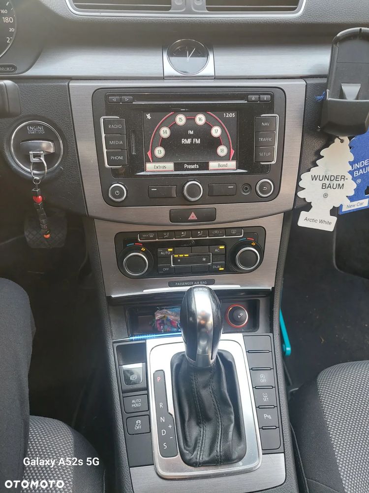 Volkswagen Passat 2.0 Blue TDI DSG SCR Comfortline - 12