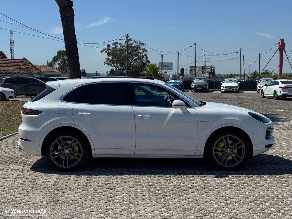 Porsche Cayenne E-Hybrid - 9