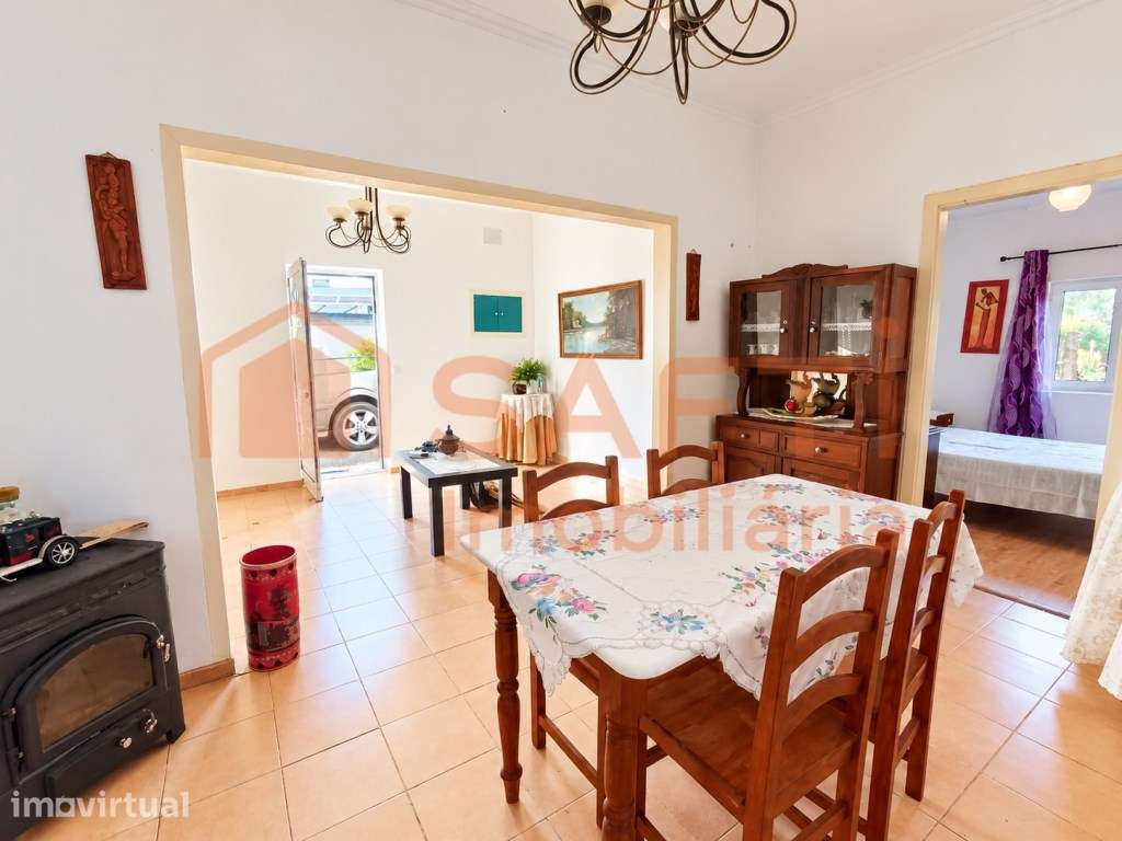Moradia T3 isolada com garagem de 98 m² e terreno de 3.610 m² - Bro... - Grande imagem: 4/17