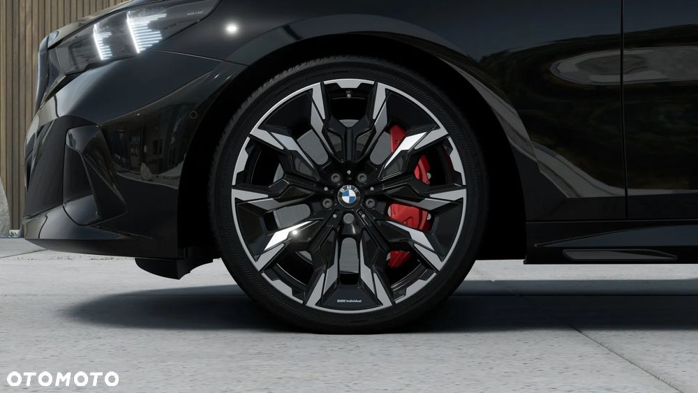 BMW Seria 5 540d xDrive mHEV - 4