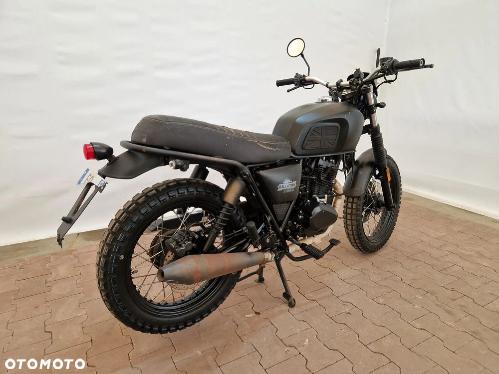 Brixton Felsberg - 8