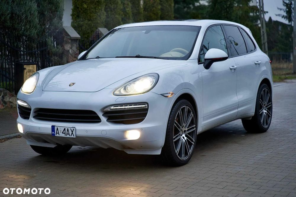 Porsche Cayenne Standard - 2
