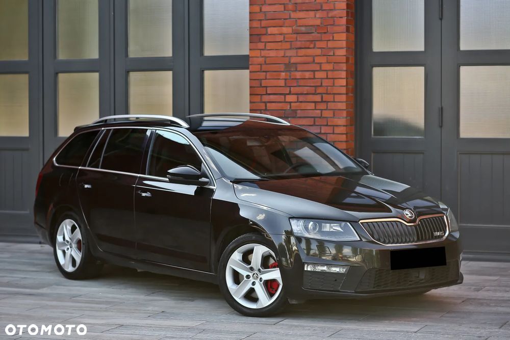 Skoda Octavia 2.0 TDI DSG RS - 4