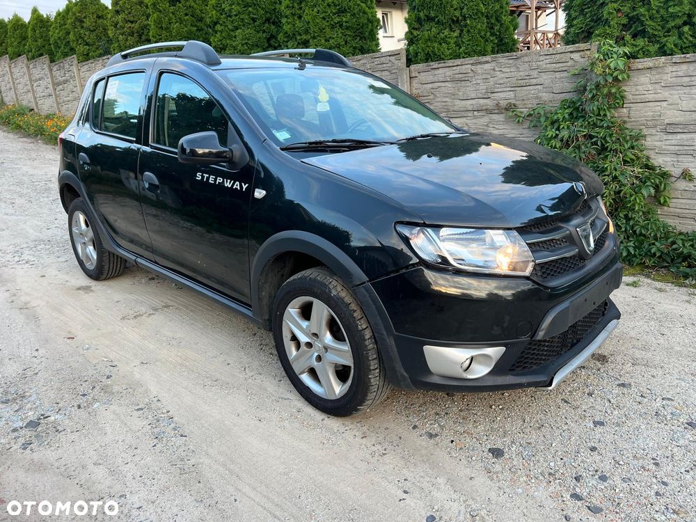 Dacia Sandero TCe 90 Celebration - 1