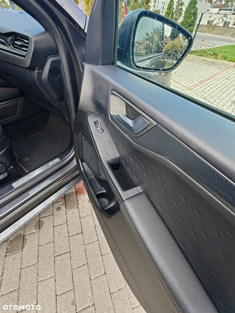Ford Kuga 2.5P PHEV FWD ST-Line - 22
