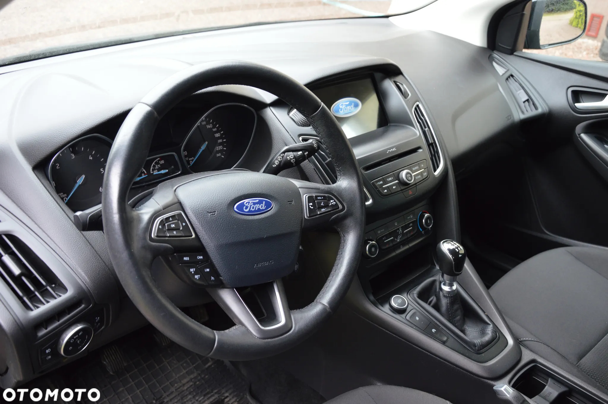 Ford Focus - 23