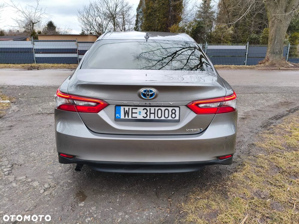 Toyota Camry 2.5 Hybrid Comfort CVT - 11