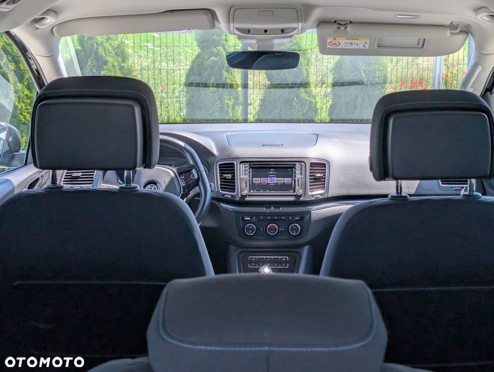 Volkswagen Sharan 2.0 TDI DSG 4MOTION IQ.DRIVE - 12
