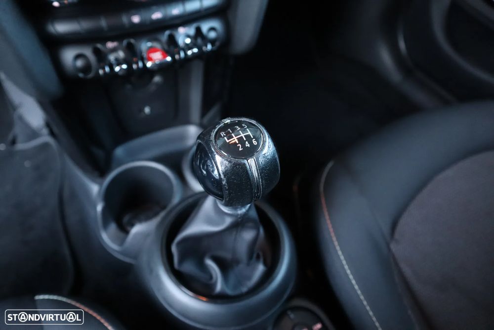 MINI 5 Portas One Yours - 19