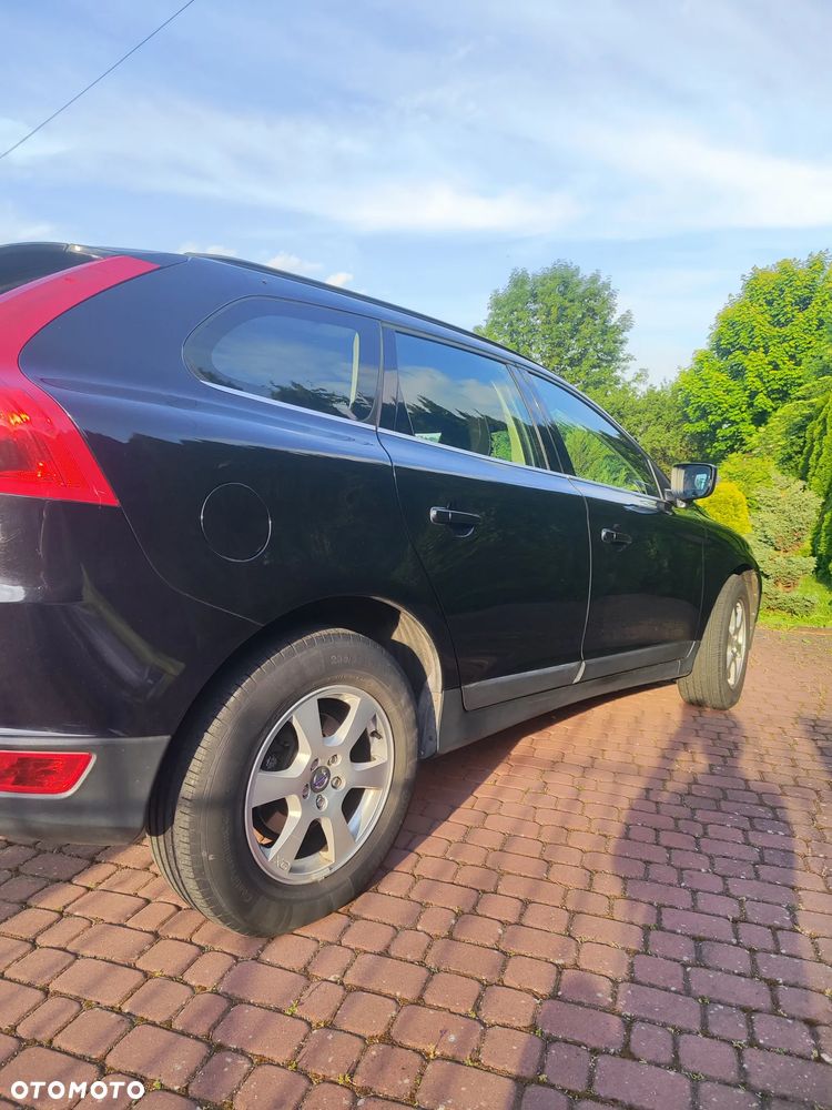 Volvo XC 60 - 8